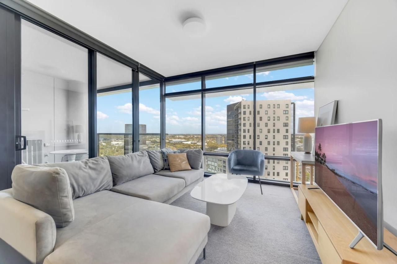 2b Study Sky Level In Olympic Park Apartment Sydney